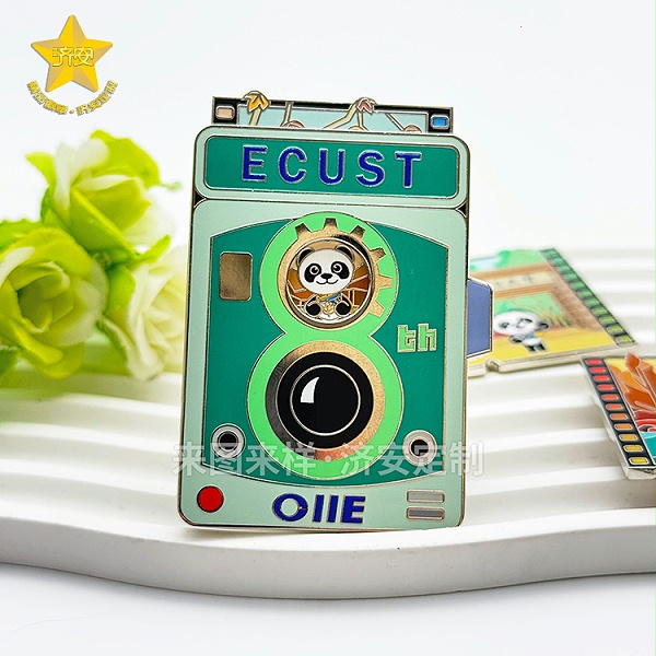 进博会复古相机徽章校园文创纪念品