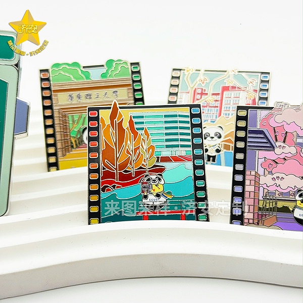 进博会复古相机徽章校园文创纪念品