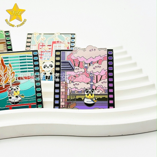 进博会复古相机徽章校园文创纪念品