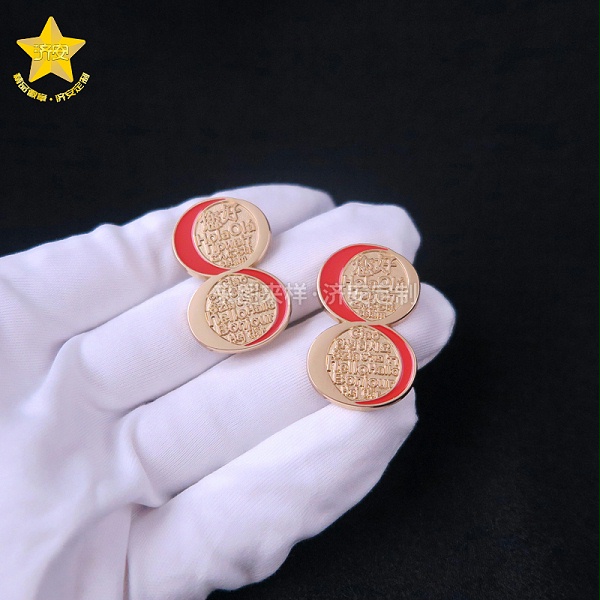 进博会8周年纪念章-东莞济安礼品徽章定制厂家