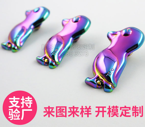 七彩电镀卡通徽章