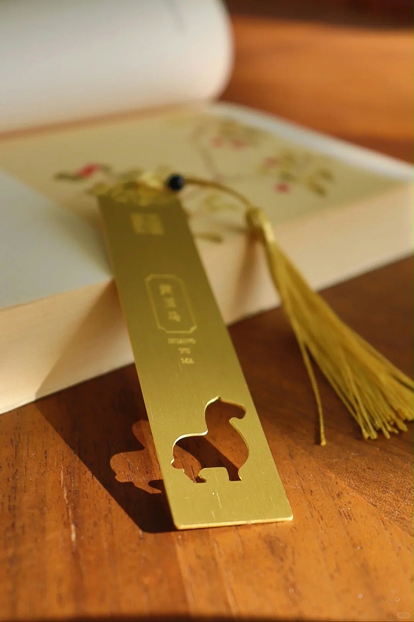 徽章冰箱贴等2026马年文创礼品贺新春_东莞济安礼品定制厂家