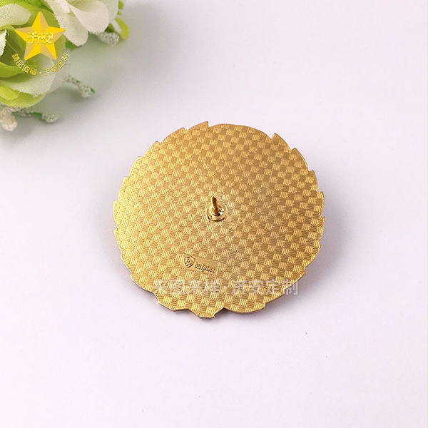 足球真珐琅徽章定制找东莞济安徽章定制工厂,景泰蓝徽章制作厂家