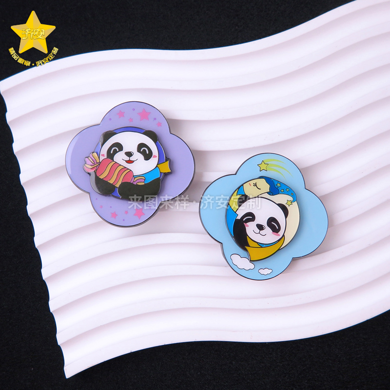 进博会四叶草旋转徽章-东莞济安徽章定制案例