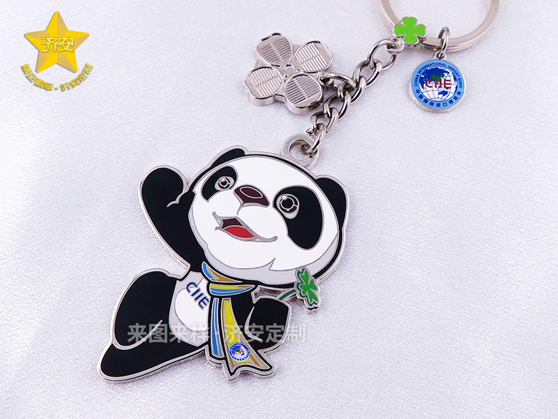 进博会吉祥物IP文创周边定制钥匙扣挂件_东莞济安钥匙扣定制厂家