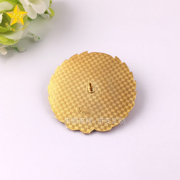 足球真珐琅徽章定制找东莞济安徽章定制工厂,景泰蓝徽章制作厂家