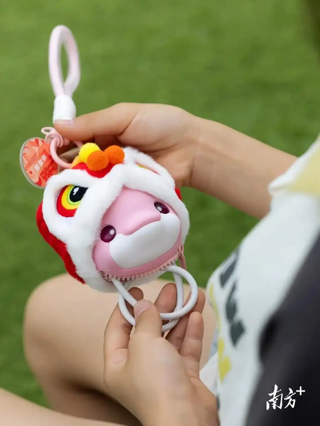 十五届全运会吉祥物大湾鸡文创周边挂饰,钥匙扣挂件,硅胶收纳包挂件